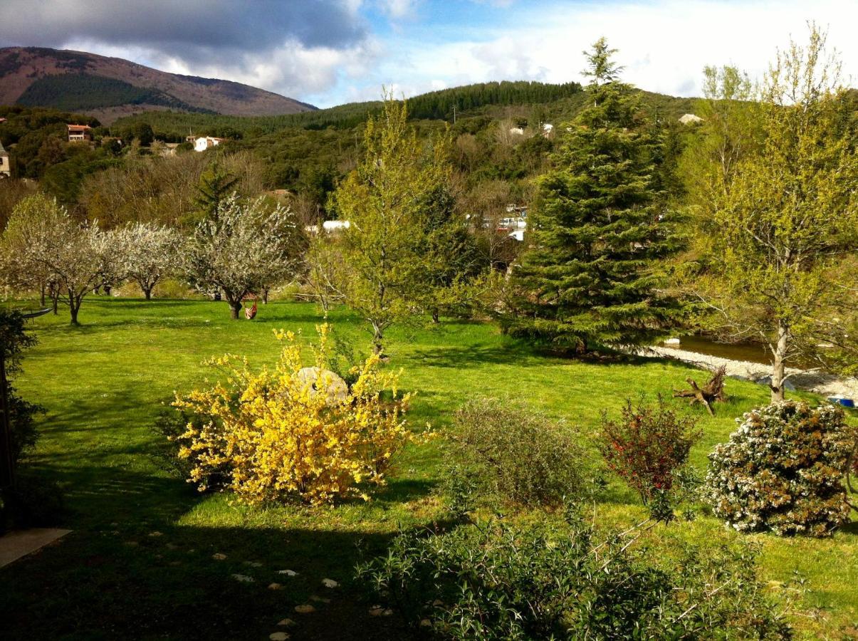 Le Moulin D'Arcas. Bed & Breakfast Premian Exterior photo